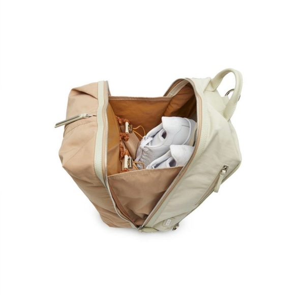 NEW Caraa Studio Backpack Medium in Sand Linen - Picture 6 of 9